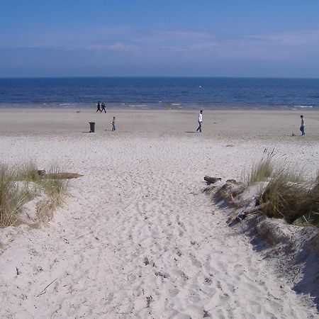 Reetdachhaus Direkt Am Meer Fuer 6 Personen!! Karlshagen エクステリア 写真